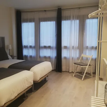 酒店 El Cantil 利亚内斯