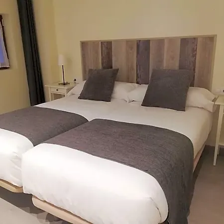 Hotell El Cantil 3*